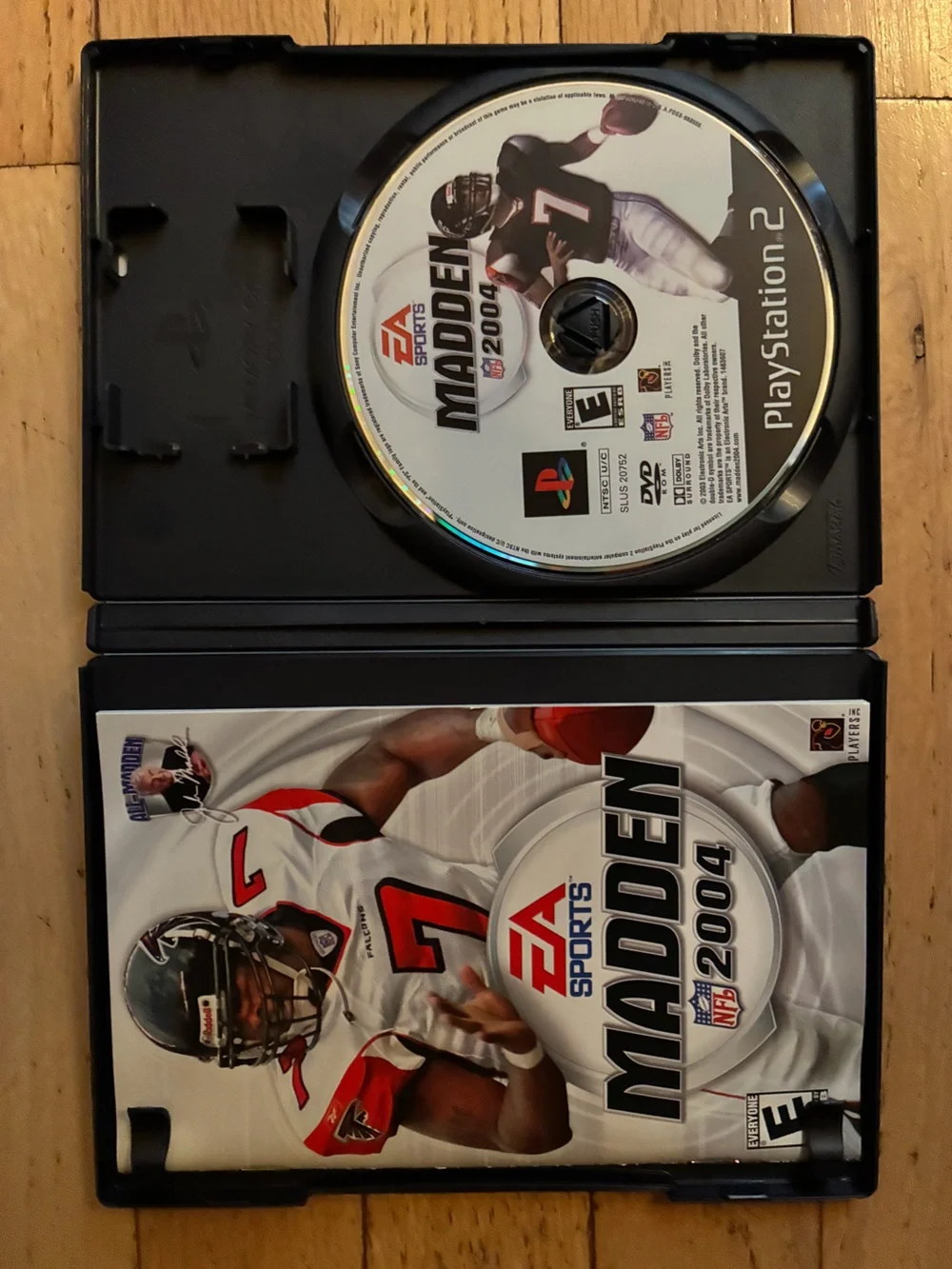 EA SPORTS Madden 2004 Video Game - White, Red, Black Cover - CIB